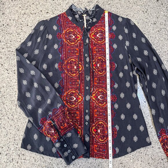 Free People Wishing Well Border Print Button Up Blouse Blue Red Women's Size S - Picture 5 of 9